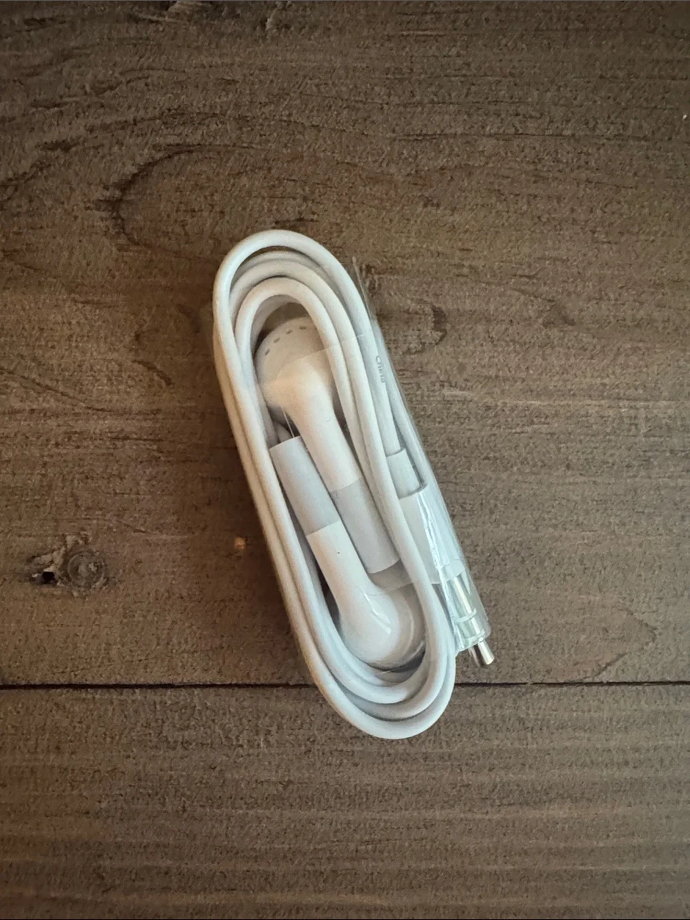 Apple Earbuds with 3.5mm Jack